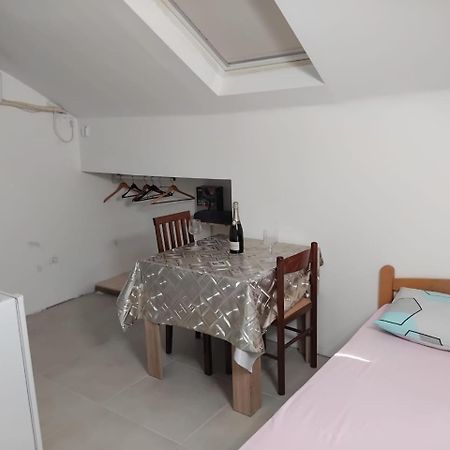 טיווט Apartments Maki מראה חיצוני תמונה