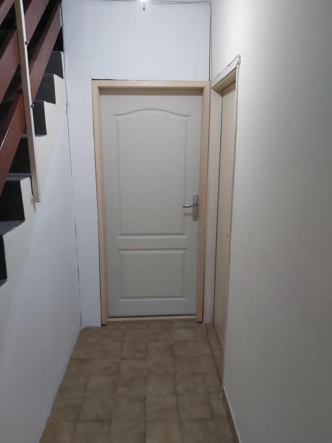 טיווט Apartments Maki מראה חיצוני תמונה