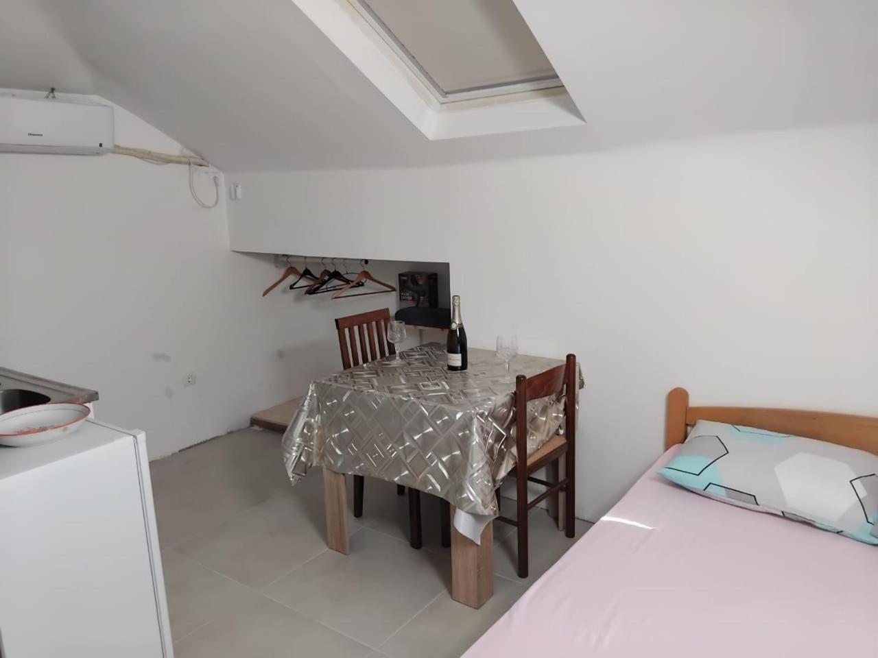 טיווט Apartments Maki מראה חיצוני תמונה
