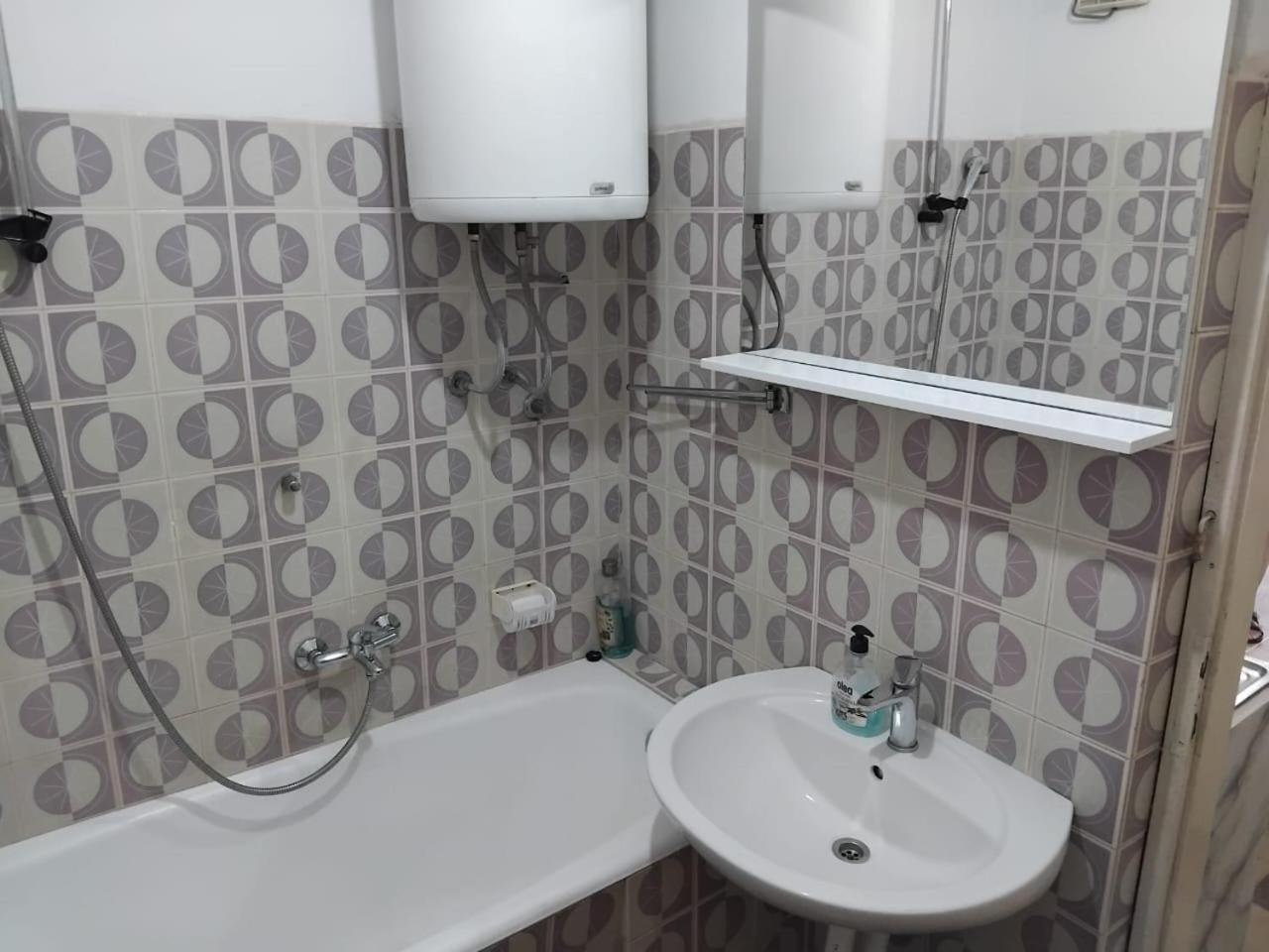 טיווט Apartments Maki מראה חיצוני תמונה