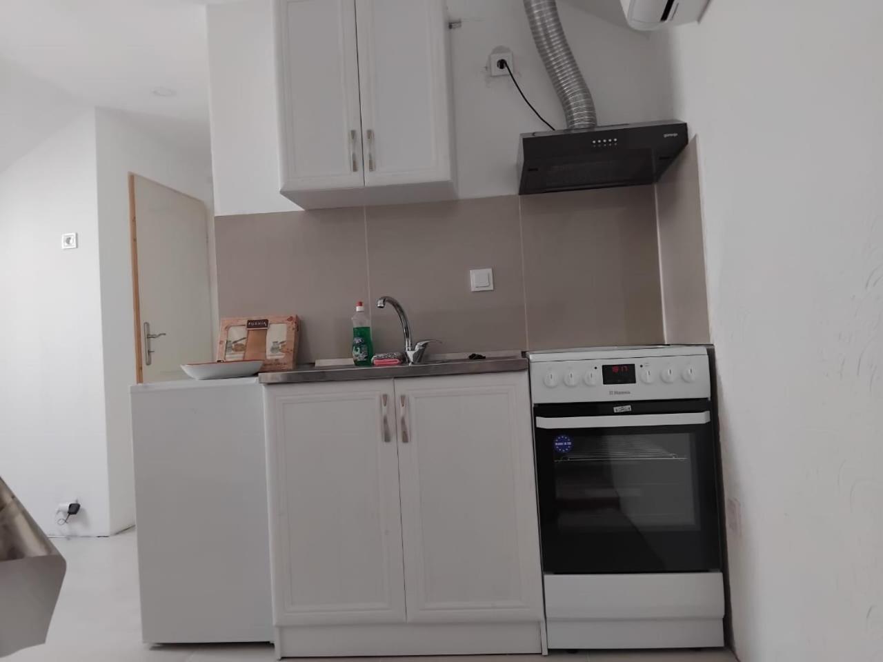 טיווט Apartments Maki מראה חיצוני תמונה