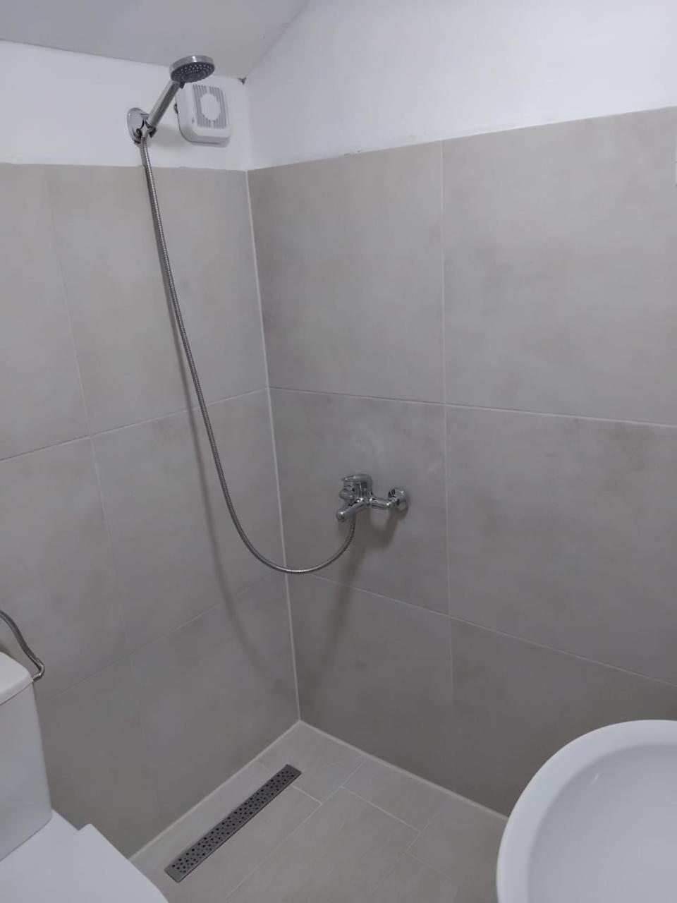 טיווט Apartments Maki מראה חיצוני תמונה