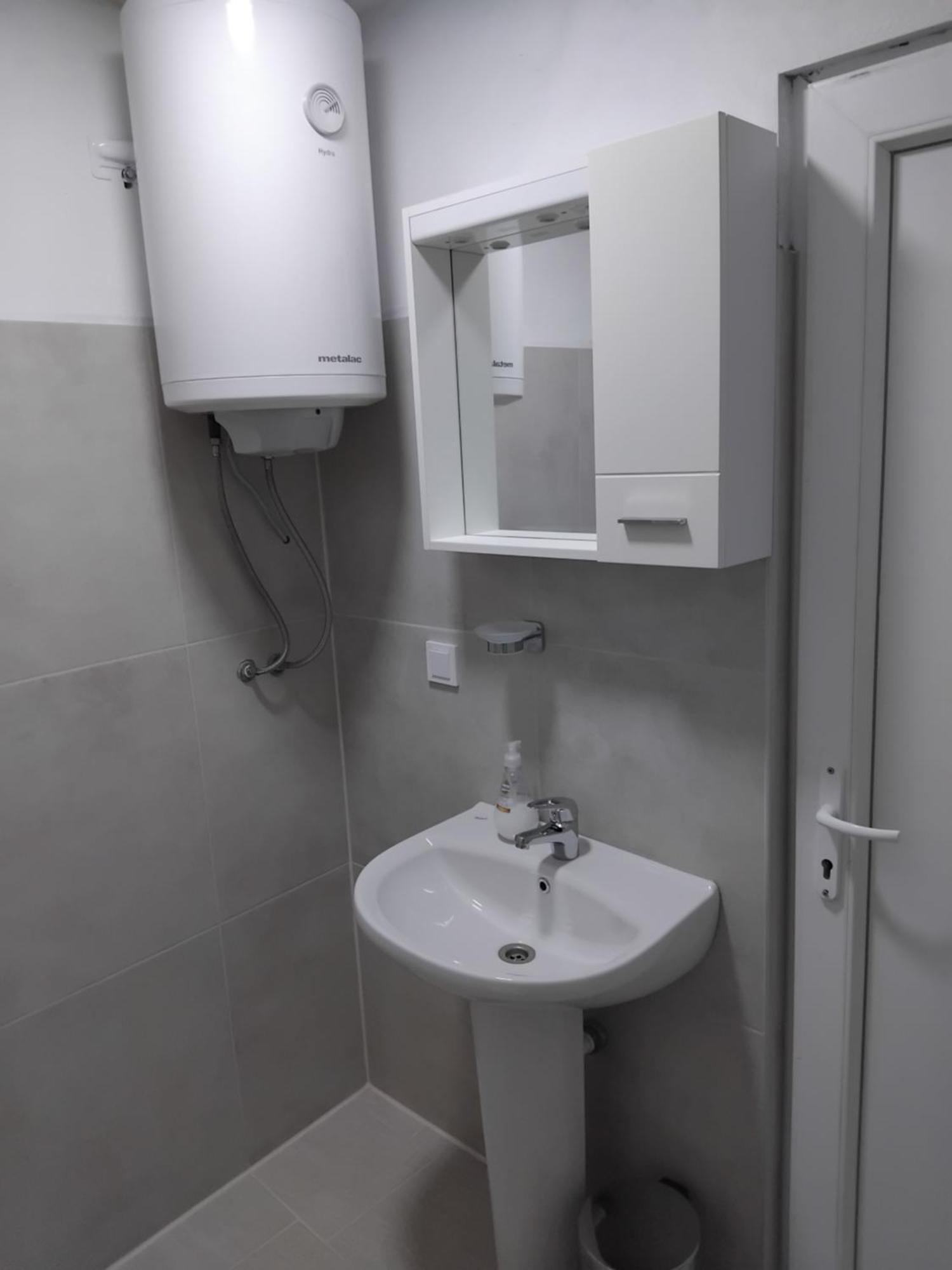 טיווט Apartments Maki מראה חיצוני תמונה